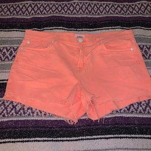 Hudson Kenzie Cut Off Short